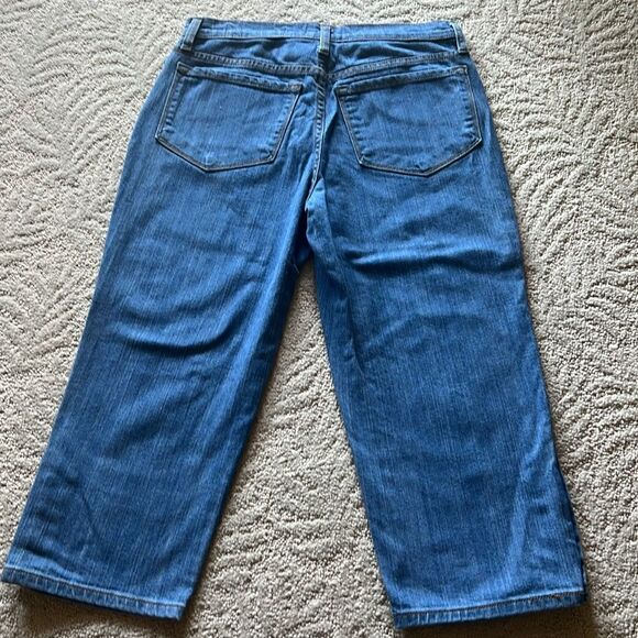 NYDJ Cropped Jeans with Button details on hem size 6 - Picture 8 of 10
